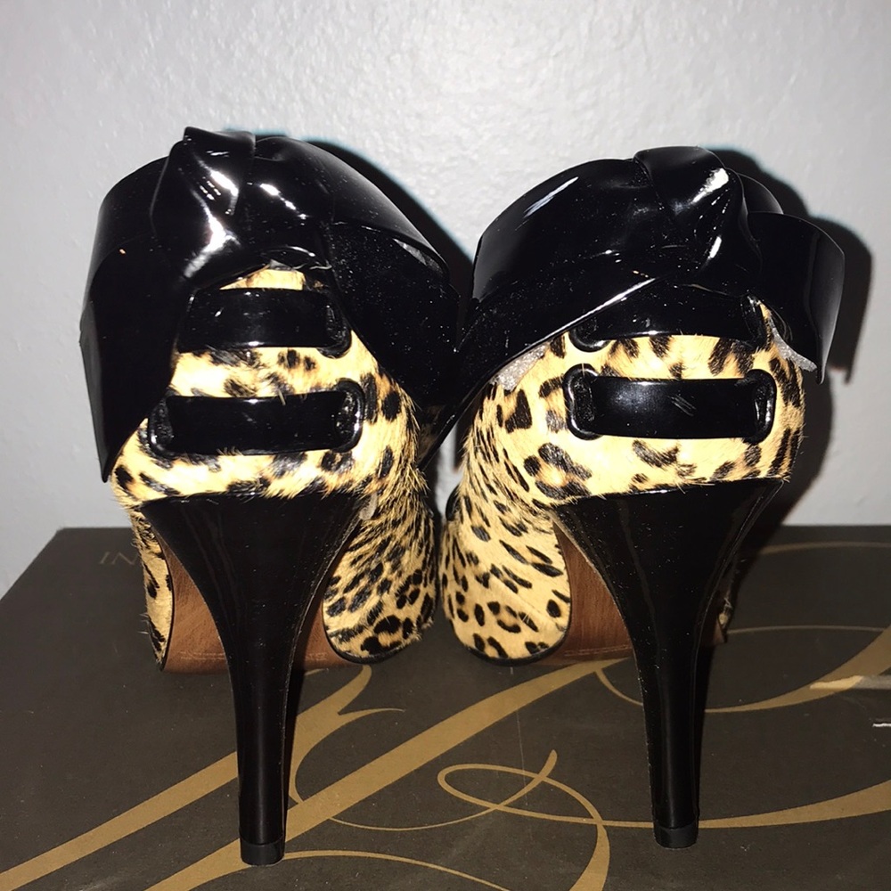 Heels - Picture 2 of 3